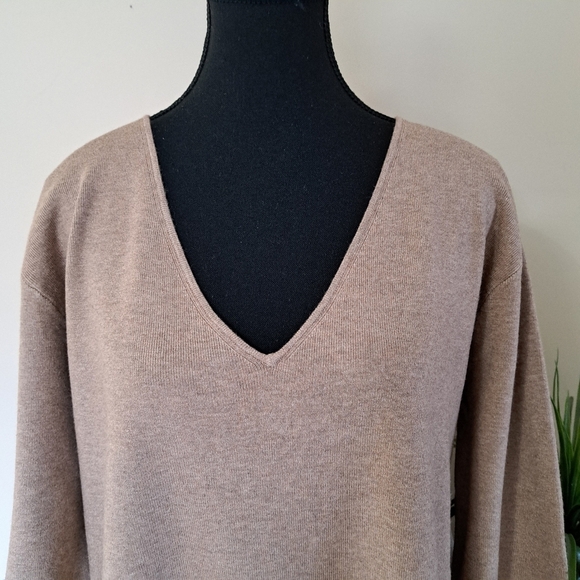 Splendid Sweater V-Neck Camel Tan Neutral Colour Women's Small Tunic Knit Top - Picture 5 of 16